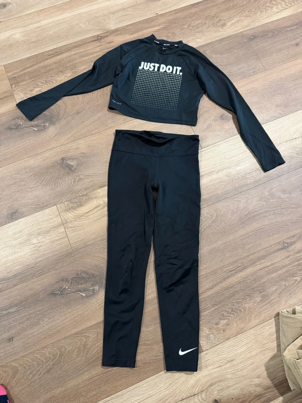 Nike Girls 10-12 Y